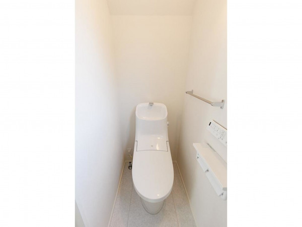 松江市古志原、土地のトイレ画像です