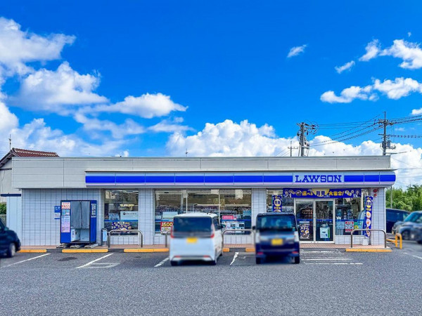 鳥取市湖山町北、新築一戸建てのコンビニ画像です