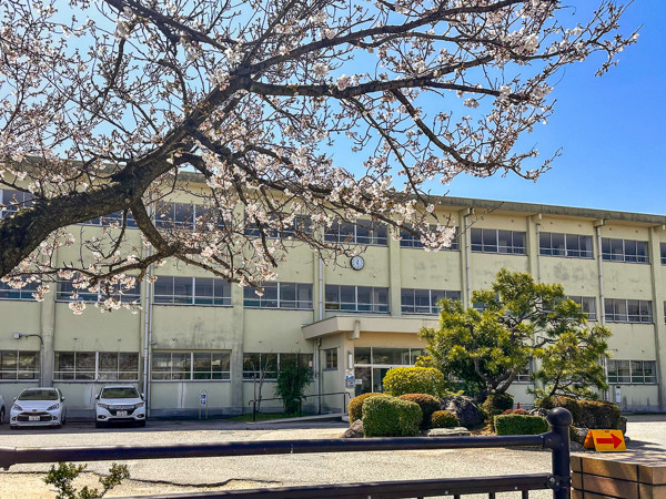 米子市上福原、新築一戸建ての小学校画像です