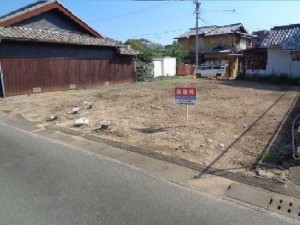 亀山市南野町、土地の画像です