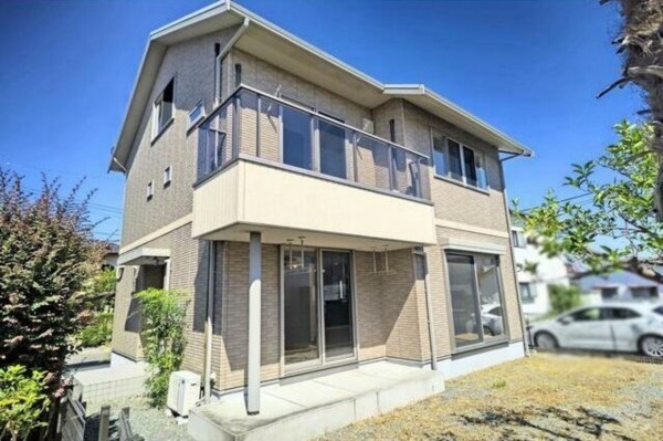 鈴鹿市西条、中古一戸建ての間取り画像です