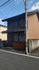 亀山市本町、中古一戸建ての画像です