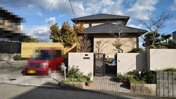 亀山市関町木崎、中古一戸建ての画像です