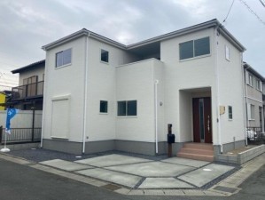 鈴鹿市岸岡町、新築一戸建ての画像です