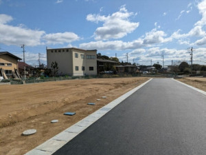 亀山市川崎町、土地の画像です
