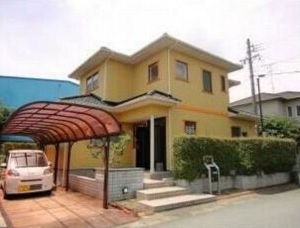 亀山市和田町、中古一戸建ての画像です