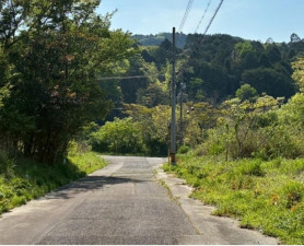 亀山市関ケ丘、土地の画像です