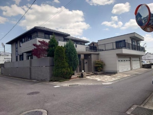 鈴鹿市中江島町、中古一戸建ての画像です