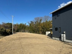 亀山市南野町、土地の画像です