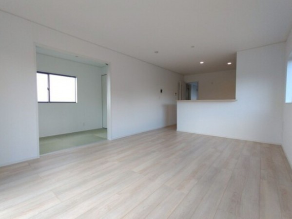 鈴鹿市若松北、新築一戸建ての画像です