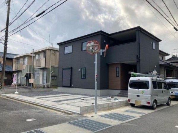 鈴鹿市長太新町、新築一戸建ての画像です