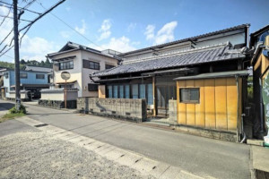亀山市中庄町、土地の画像です