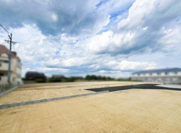 亀山市能褒野町、土地の画像です