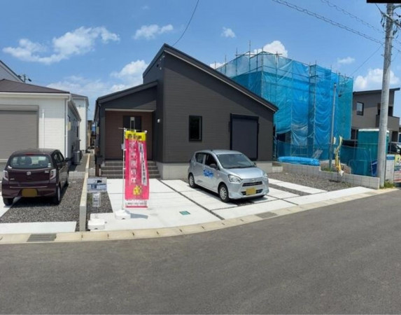 亀山市羽若町、新築一戸建ての画像です