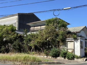 鈴鹿市高塚町、土地の画像です