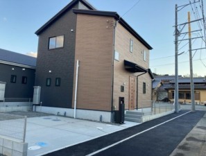 亀山市山下町、新築一戸建ての画像です