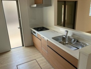 亀山市山下町、新築一戸建ての画像です