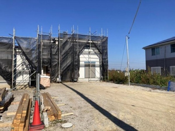 亀山市能褒野町、新築一戸建ての画像です