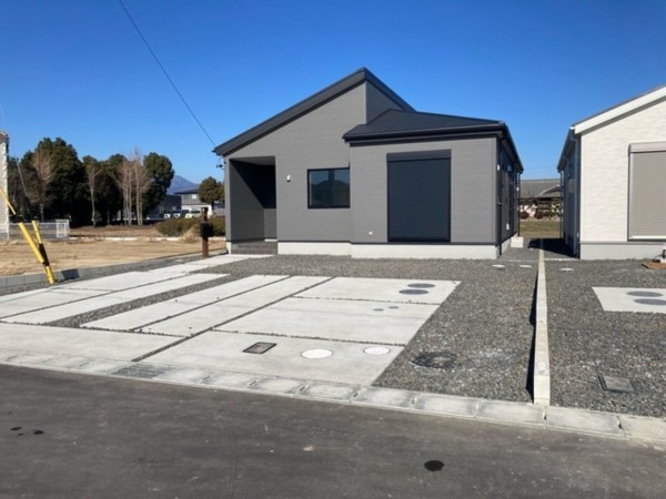 亀山市能褒野町、新築一戸建ての画像です