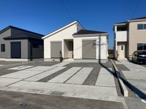 亀山市能褒野町、新築一戸建ての画像です