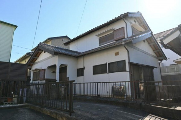 鈴鹿市江島町、中古一戸建ての間取り画像です