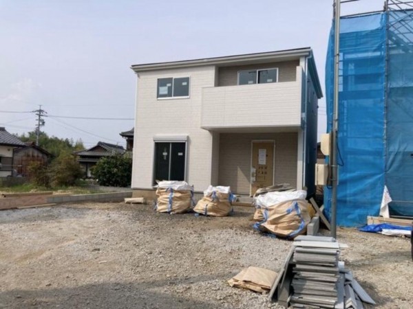 鈴鹿市岡田、新築一戸建ての画像です