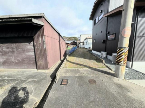 亀山市野村、土地の画像です