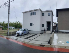 亀山市布気町、新築一戸建ての画像です