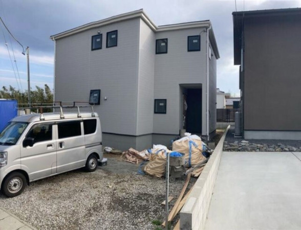 亀山市布気町、新築一戸建ての画像です
