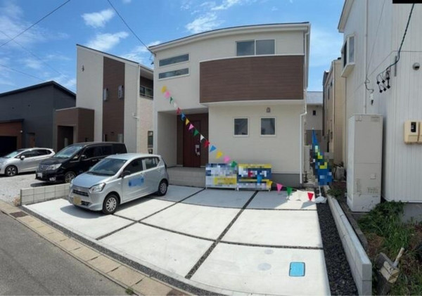 亀山市南野町、新築一戸建ての画像です