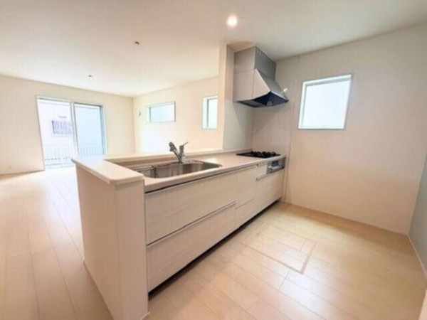 亀山市南野町、新築一戸建ての画像です