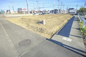 鈴鹿市飯野寺家町、土地の画像です