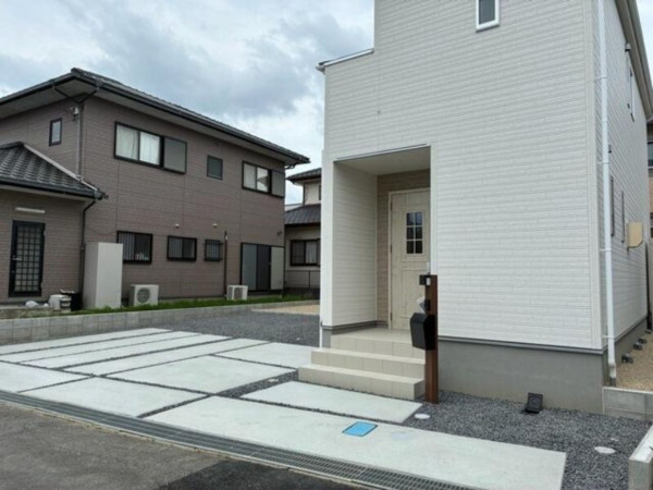 鈴鹿市若松北、新築一戸建ての画像です