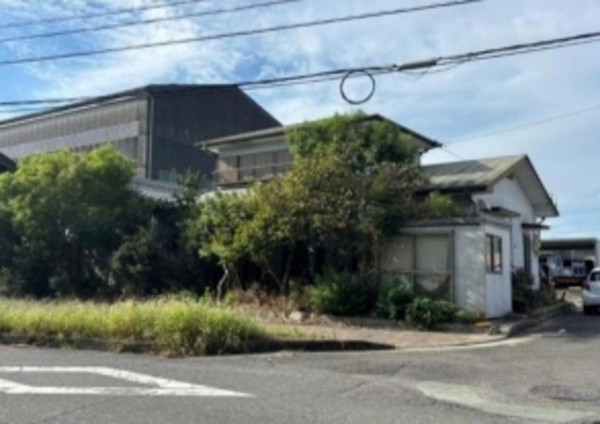 鈴鹿市高塚町、中古一戸建ての画像です