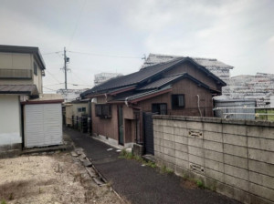 鈴鹿市寺家、中古一戸建ての画像です