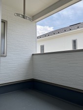 須坂市大字須坂、新築一戸建てのバルコニー画像です