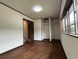上高井郡高山村大字中山、中古一戸建ての子ども部屋画像です