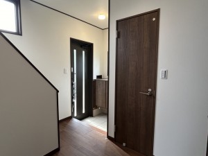 上高井郡高山村大字中山、中古一戸建ての玄関画像です