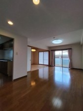長野市吉田４丁目、マンションの画像です