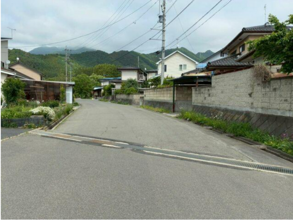 須坂市大字亀倉、中古一戸建ての画像です