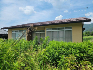 須坂市明徳、中古一戸建ての画像です