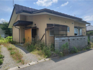 須坂市明徳、中古一戸建ての画像です