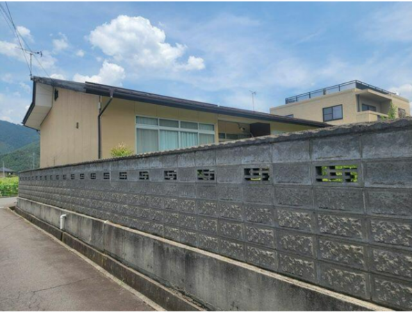 須坂市明徳、中古一戸建ての画像です
