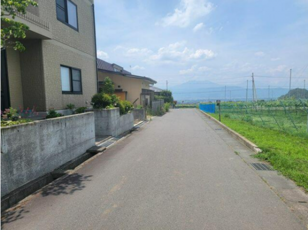須坂市明徳、中古一戸建ての画像です