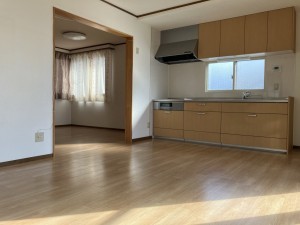 上高井郡高山村大字高井、中古一戸建ての居間画像です