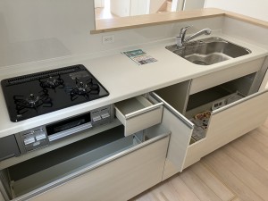 長野市大字北堀、新築一戸建てのキッチン画像です