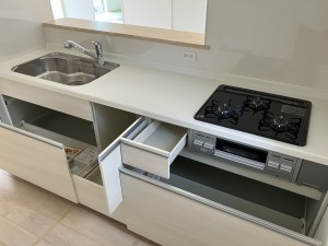 長野市大字北堀、新築一戸建てのキッチン画像です