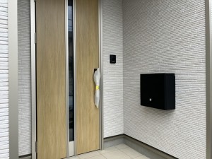 須坂市大字日滝、新築一戸建てのエントランス画像です