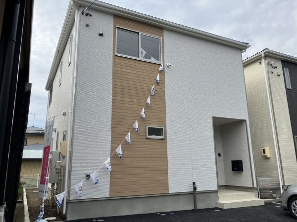 須坂市大字日滝、新築一戸建ての外観画像です