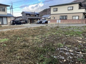 須坂市臥竜６丁目、土地の画像です